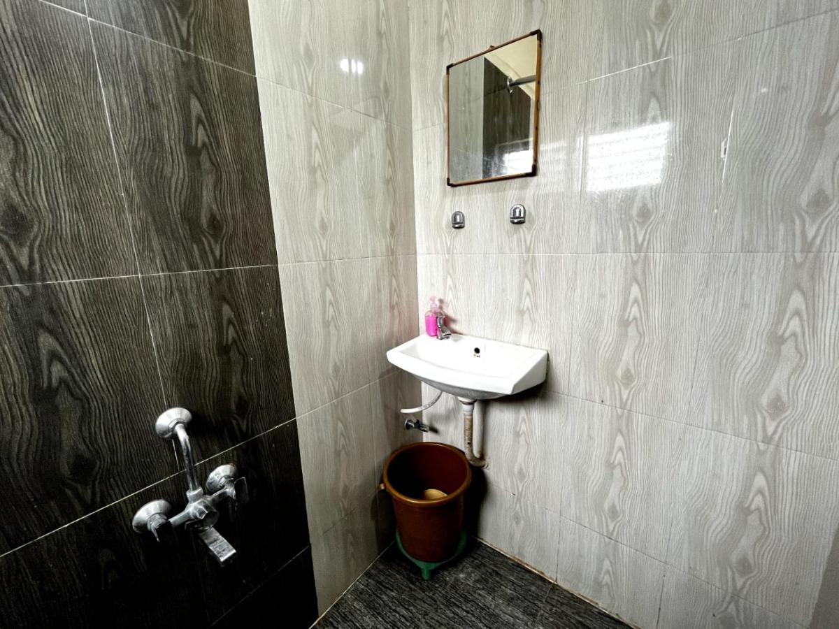 Staeg Heart Of City 2Bhk - 201 Индаур Экстерьер фото